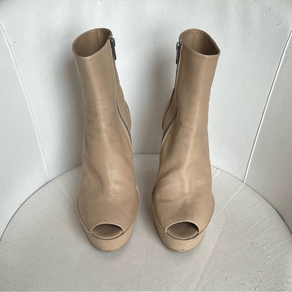 (˵༎ຶ 0 ༎ຶ˵) SOLD DEPOP
Ann Demeulemeester Peep Toe Platform Ankle Boots - Picture 7 of 17